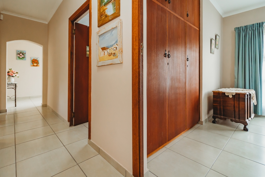3 Bedroom Property for Sale in Denver Park Western Cape